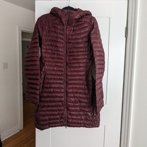 Women's Arc'teryx Down Jacket Coat - Size Medium